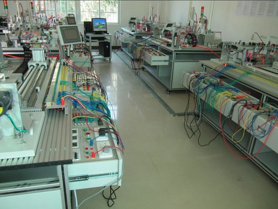 LGJD-02 光機(jī)電一體化控制實(shí)訓(xùn)裝置